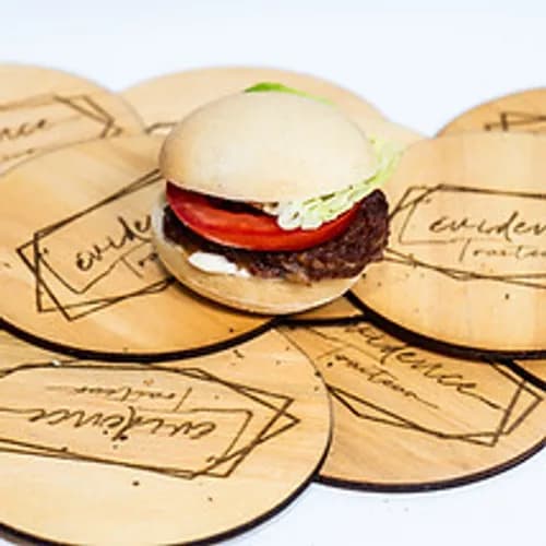 bun-s-burger-tomate-cornichons
